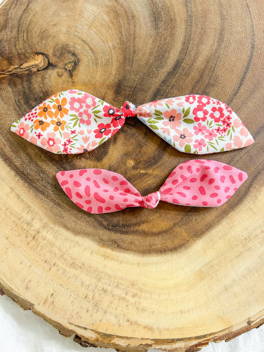 Pocketful of Posies Knot Bow