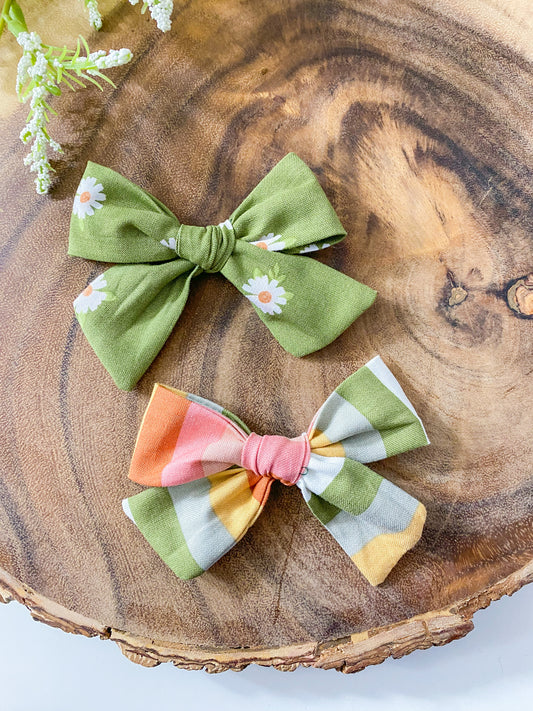 Olive Flowers HT bow