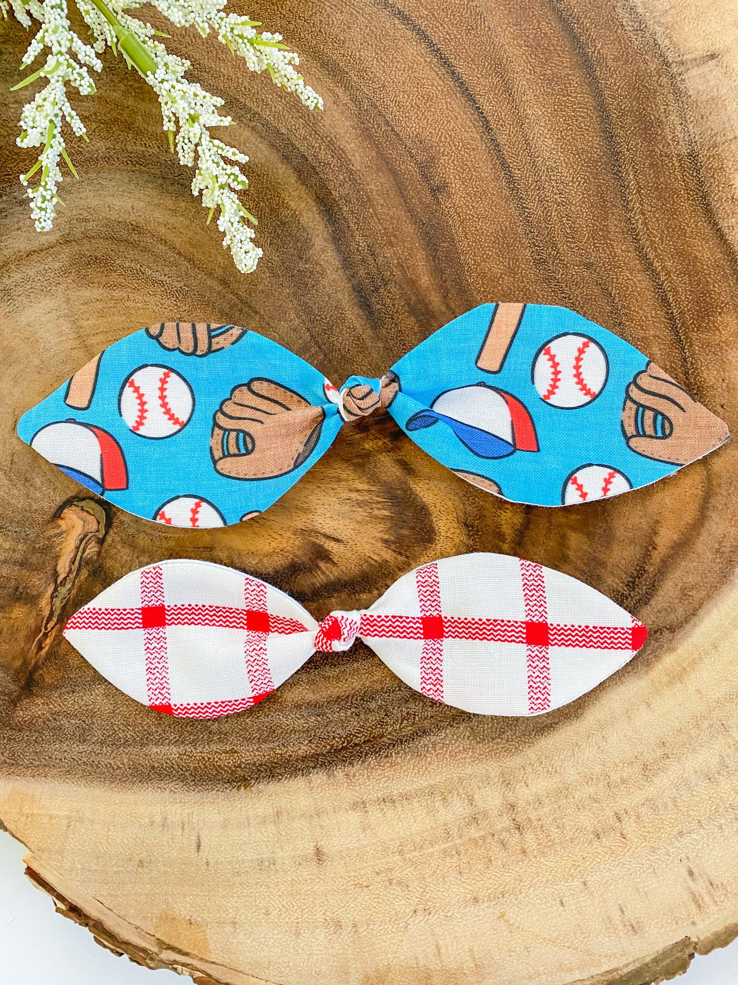 Batter up! Knot Bow